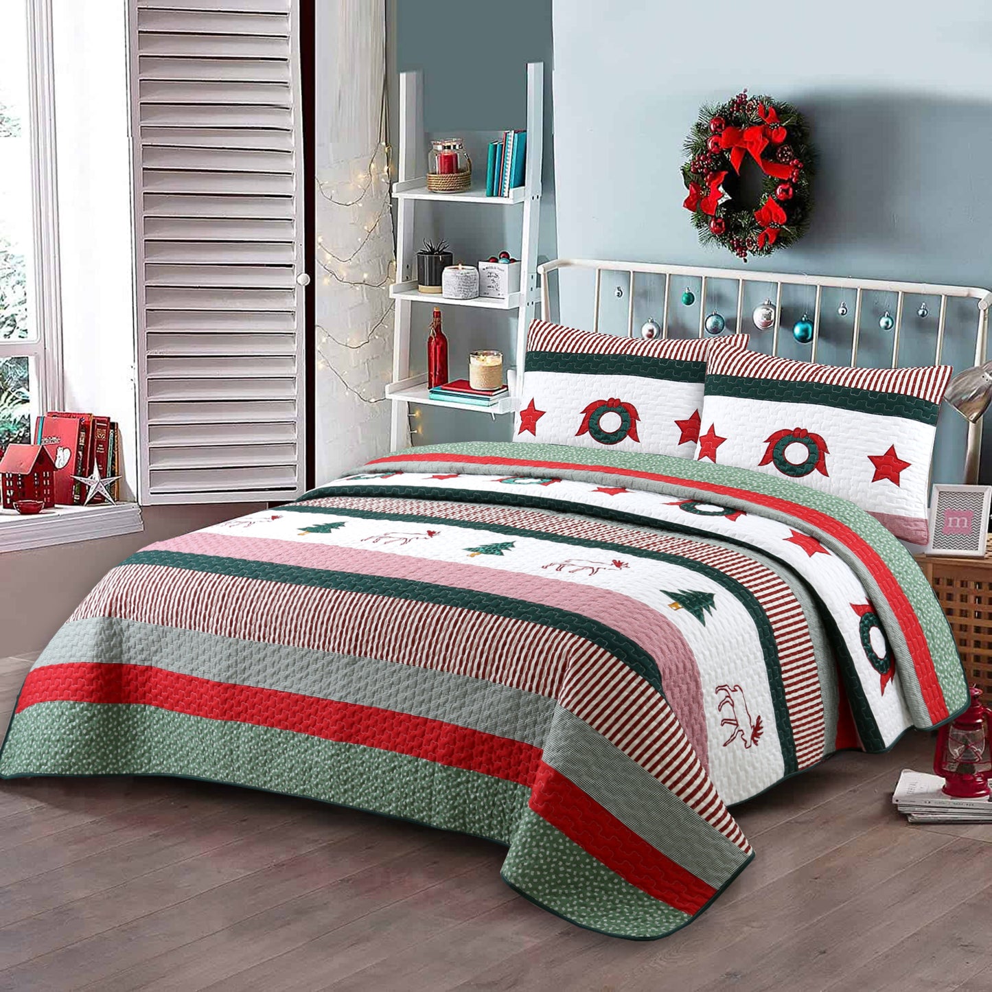 Christmas Season Wreath 3-Piece Reversible Quilt Bedding Set