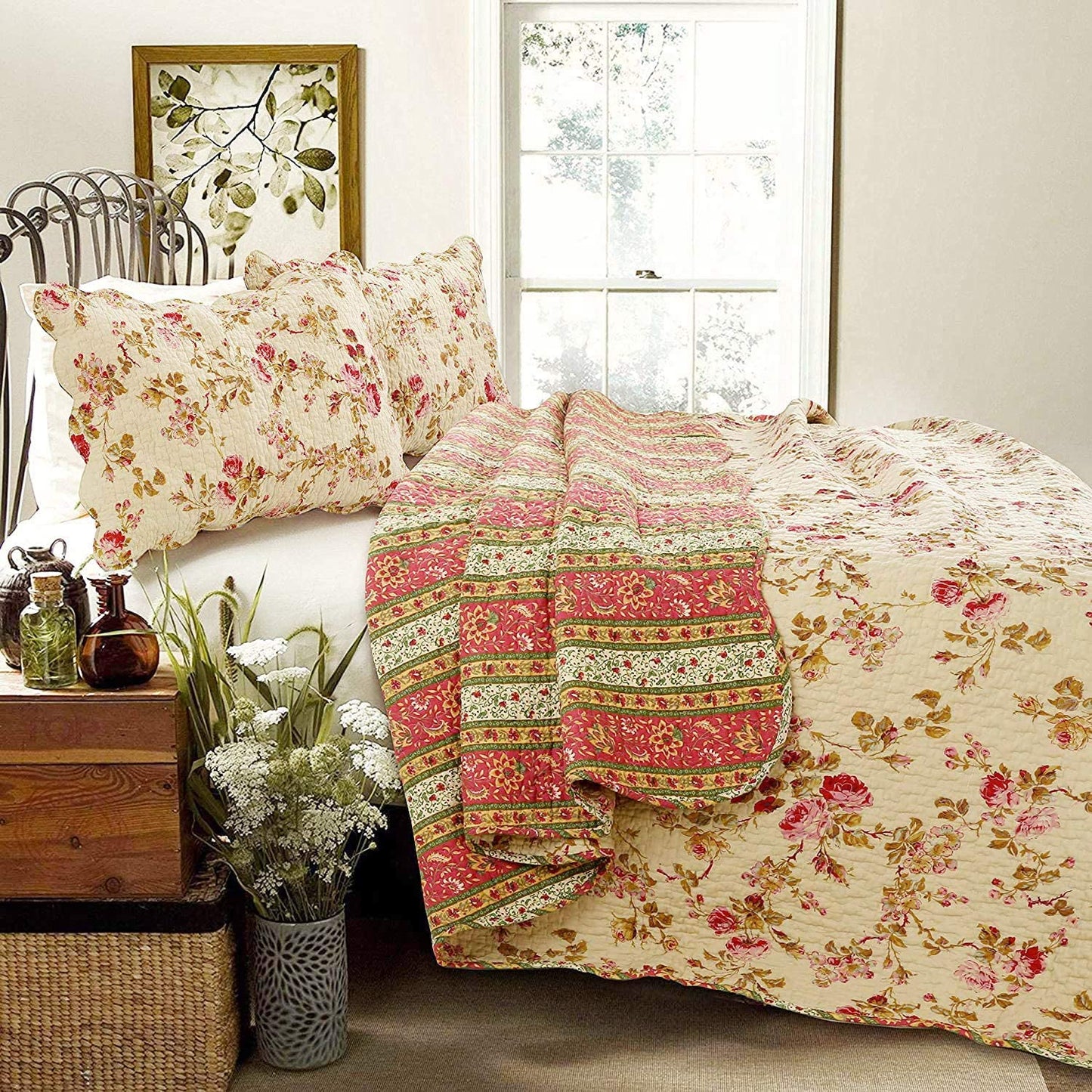 Vintage Rose Floral Cotton Quilted Scalloped 3-Piece Reversible Quilt Bedding Set