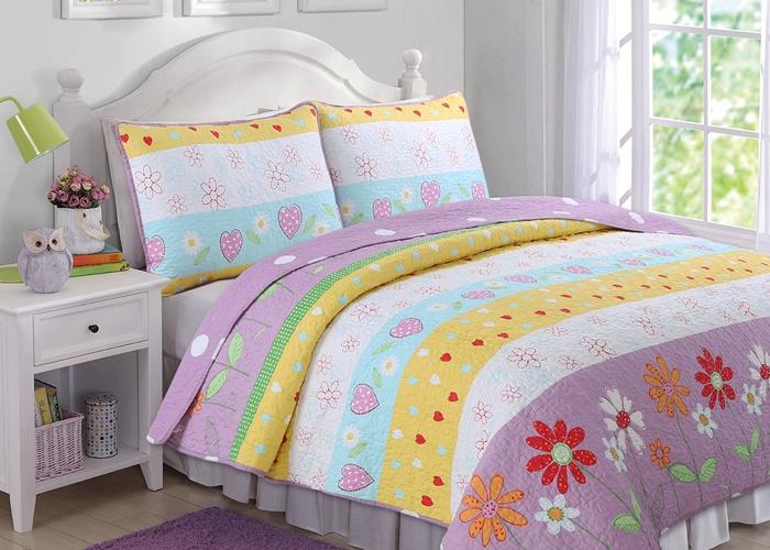 Flower Garden Heart Girl Print Reversible Quilt Bedding Set