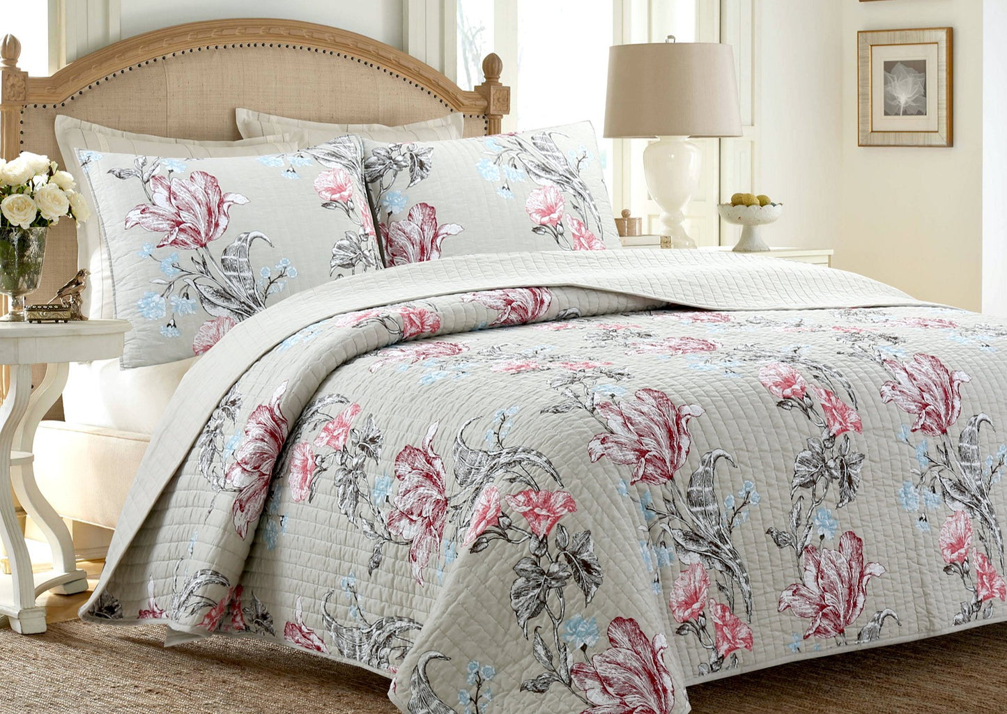 Modern Blooming Floral 3-Piece Reversible Quilt Bedding Set