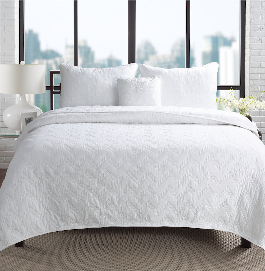 Chevron Zig Zag White Solid Cotton Reversible Quilt Bedding Set