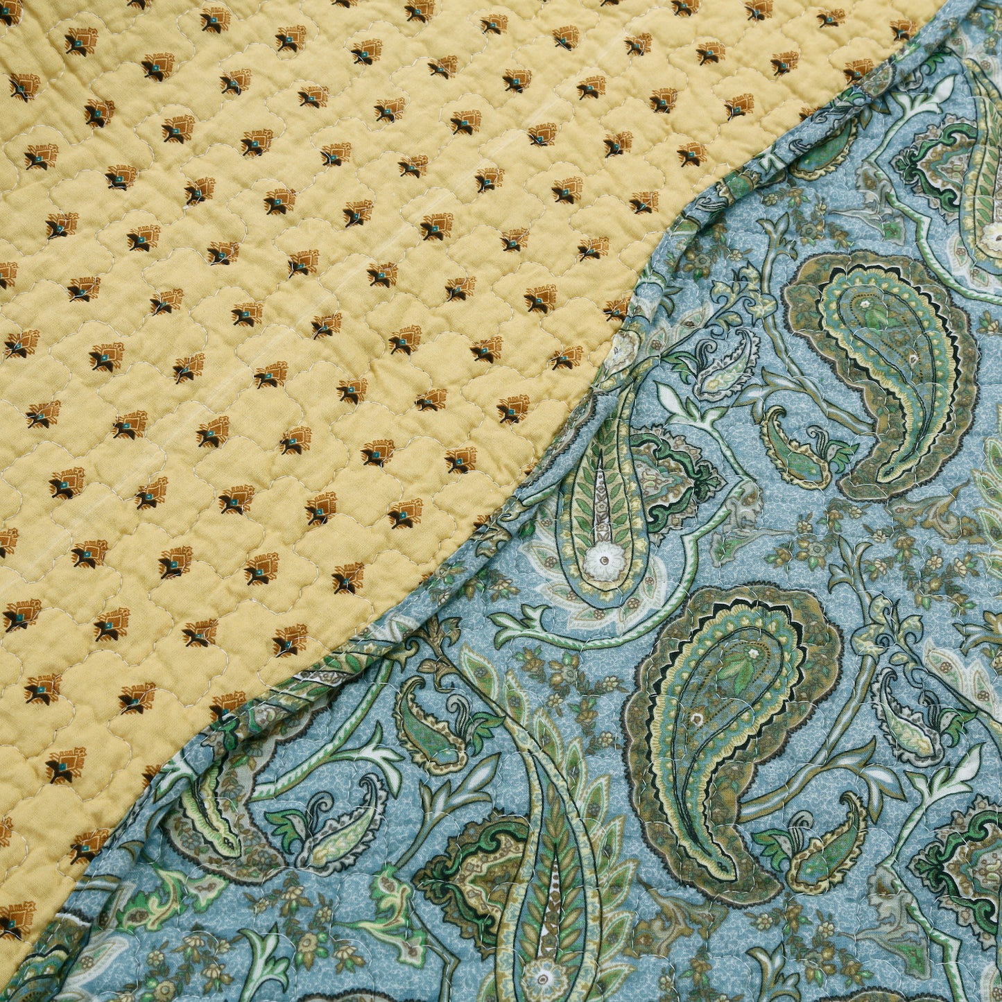 Green Blue Persian Paisley Scalloped Cotton Reversible Quilted Throw Blanket
