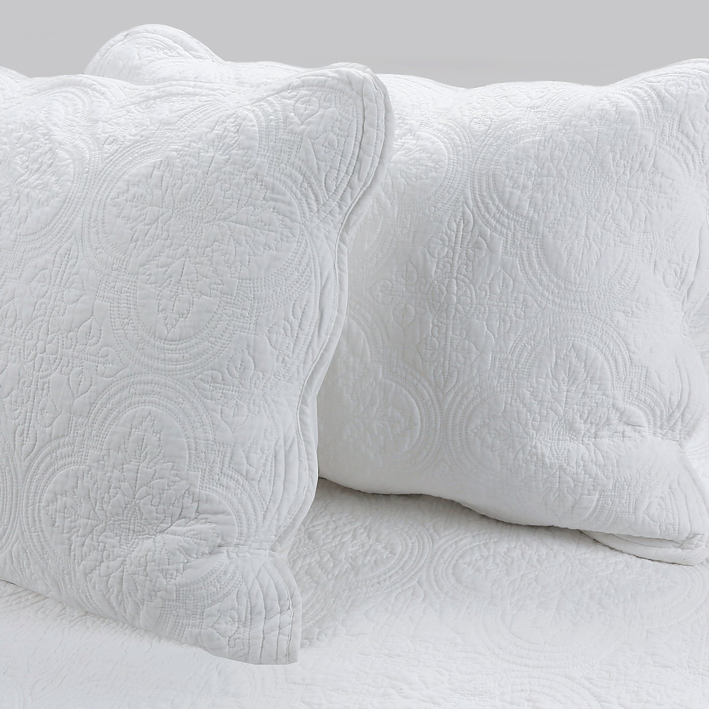 Serenity White Victorian Scalloped Medallion Floral Pure Solid Cotton Reversible Quilt Bedding Set