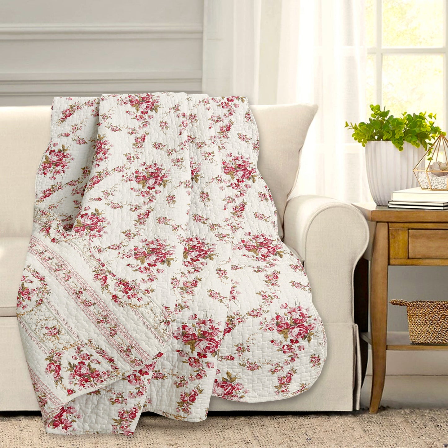 Shabby Chic Vintage Floral Rose Garden Scalloped Cotton Reversible Quilt Bedding Set