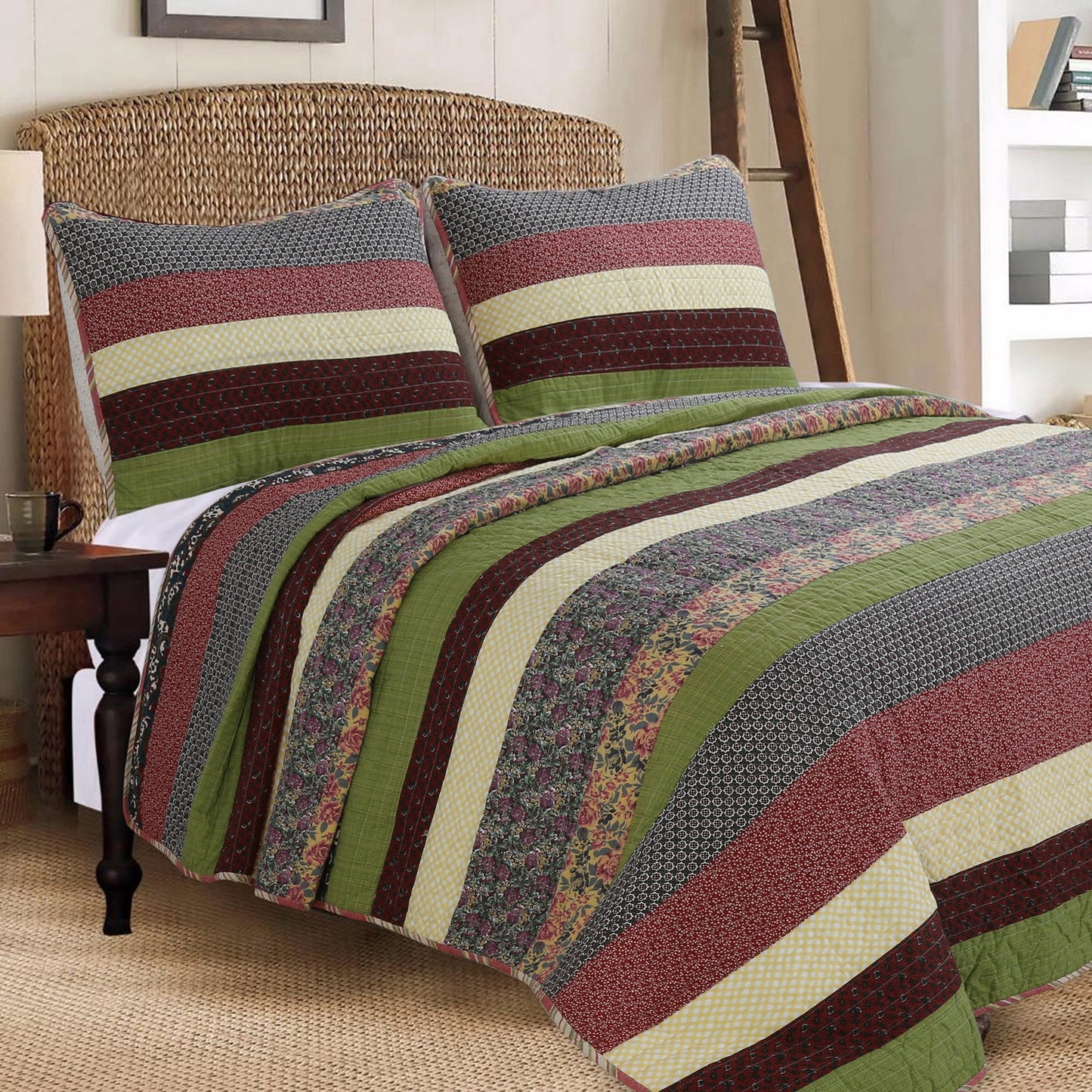 Sandpiper Cove Stripped Cotton 3-Piece Reversible Quilt Bedding Set