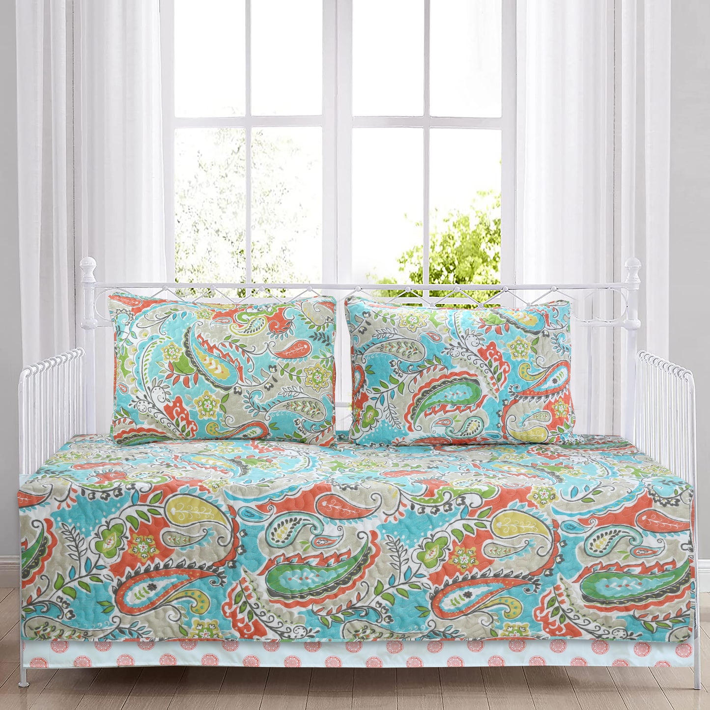 Mirage Paisley Reversible Quilt Bedding Set