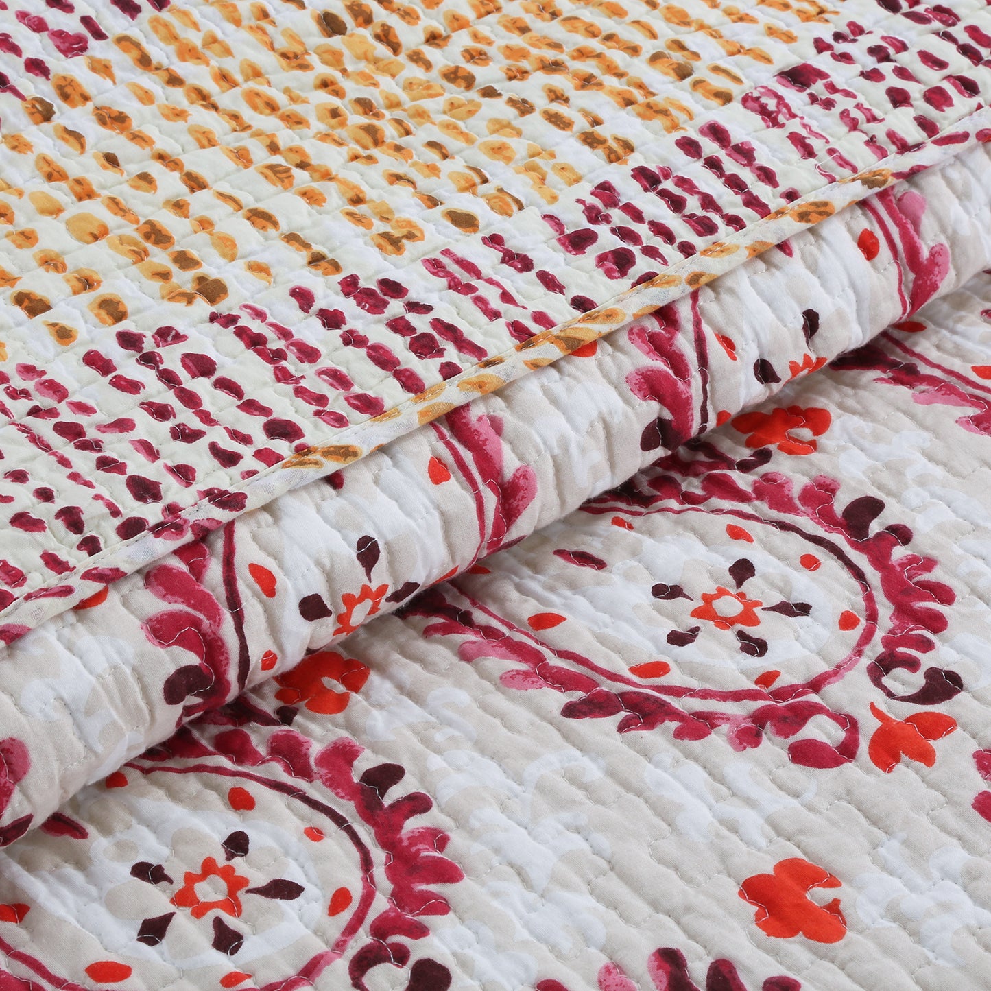 Elamin Paisley Red Queen 3-Piece Reversible Quilt Bedding Set
