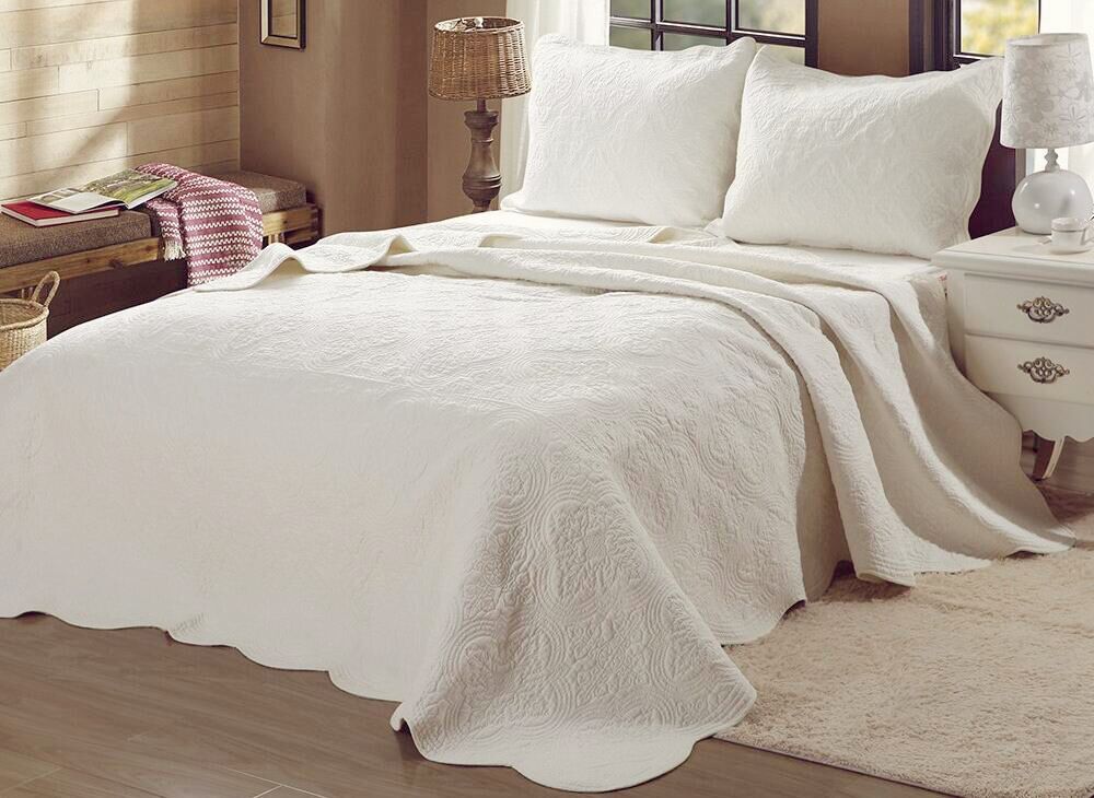Serenity Ivory Victorian Scalloped Medallion Floral Pure Solid Cotton Reversible Quilt  Bedding Set