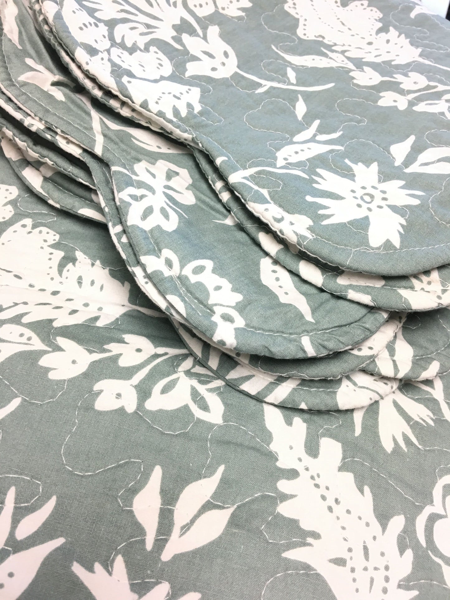 Amberley Rowland Floral Cotton 3-Piece King Reversible Quilt Bedding Set