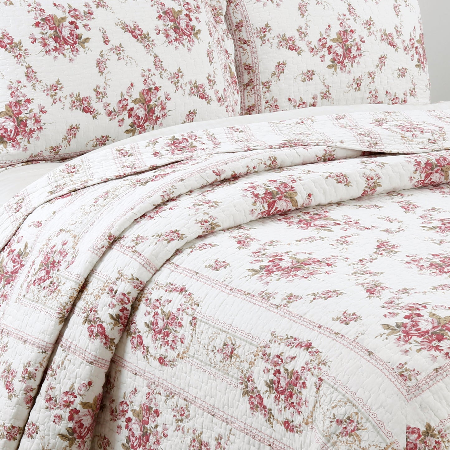 Shabby Chic Vintage Floral Rose Garden Scalloped Cotton Reversible Quilt Bedding Set