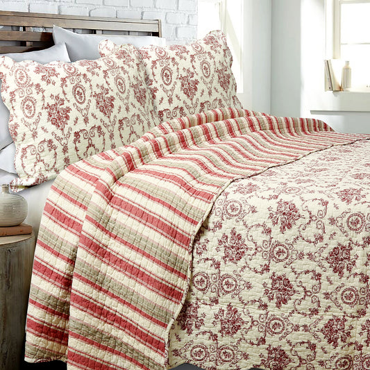 French Medallion Red Scalloped Edge Cotton 3-piece Reversible Quilt Bedding Set