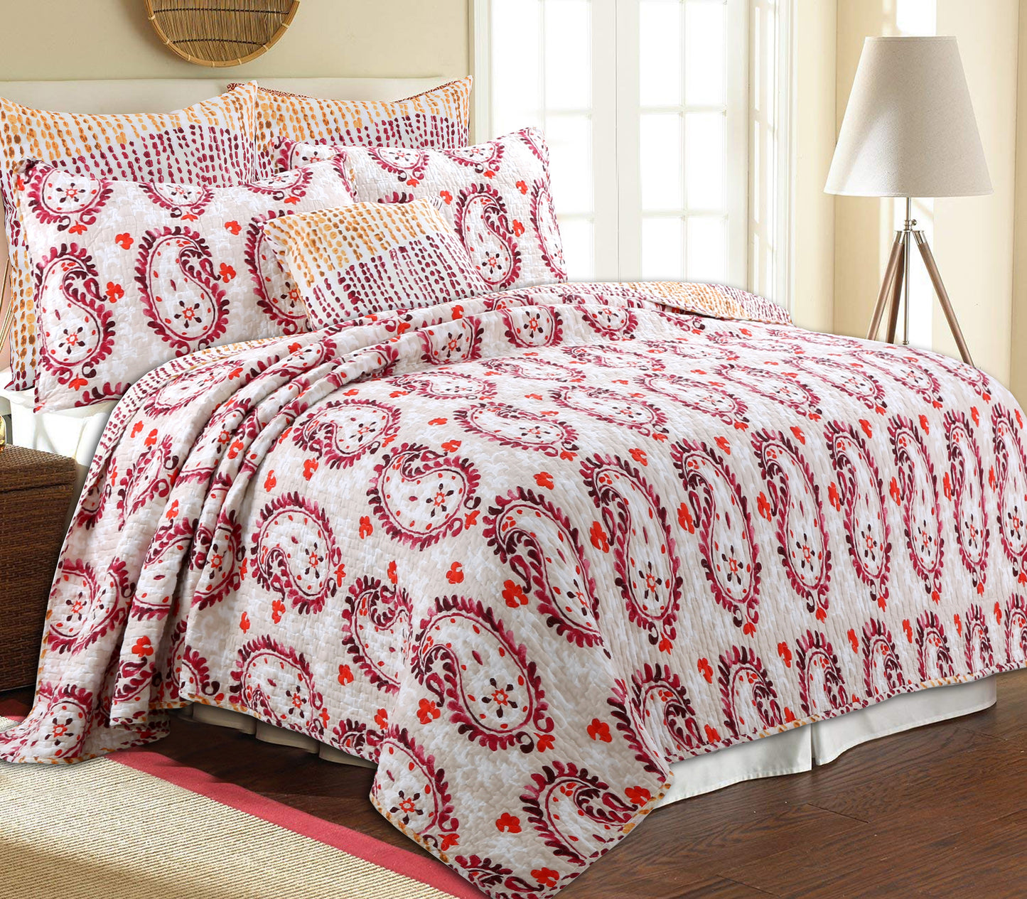 Elamin Paisley Red Queen 3-Piece Reversible Quilt Bedding Set