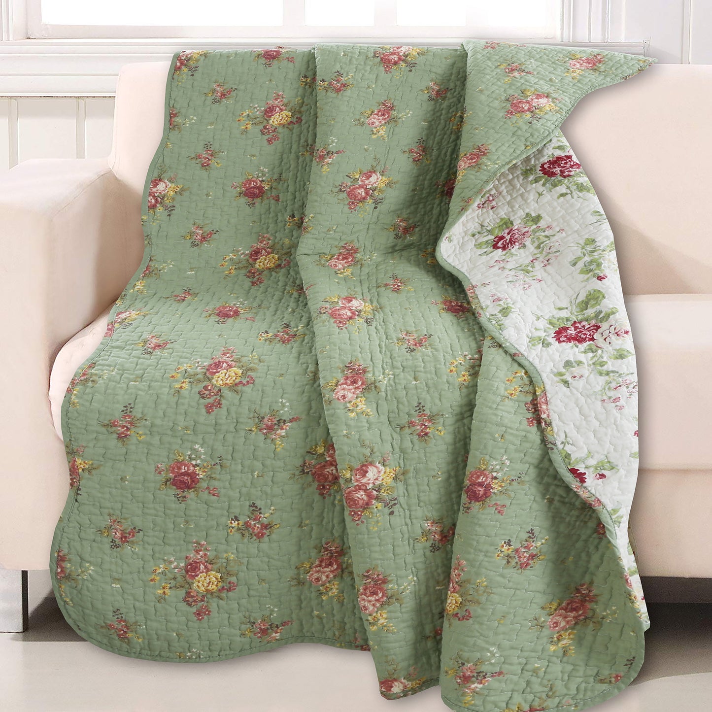 Green Floral Scalloped Edge Cotton Reversible Quilted Throw Blanket