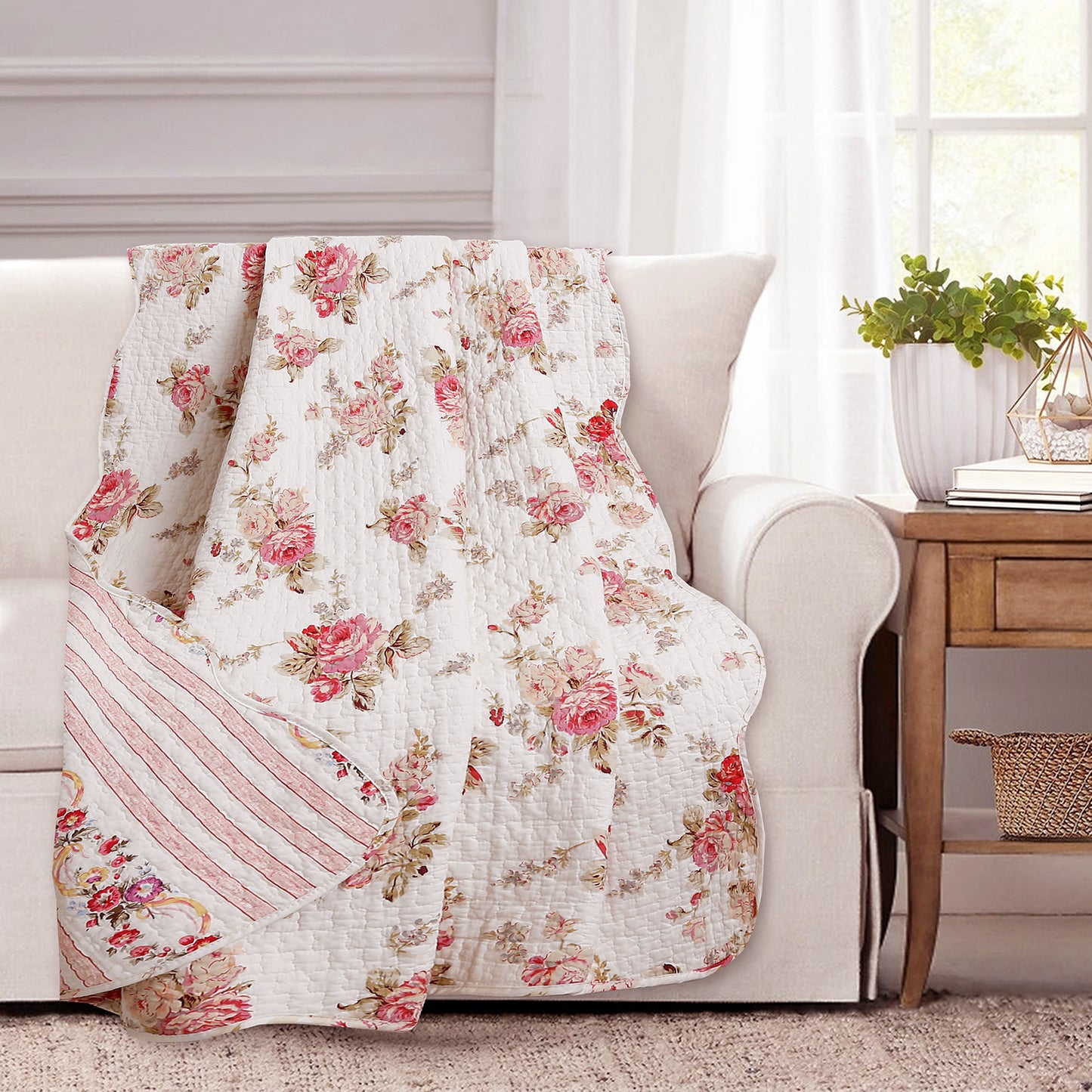 Spring Rose Floral Scalloped Cotton Quilted Reversible Decor Throw Blanket